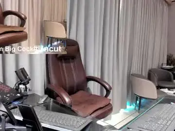 Chaturbate Live Sex Cam of alpha_uk_boss