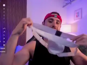 Chaturbate Live Sex Cam of maximo_wolf1