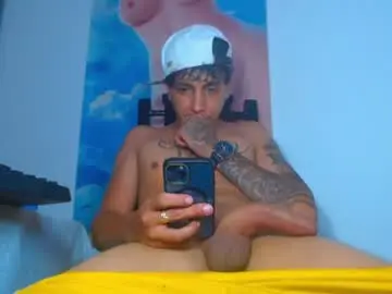 Chaturbate Adult Webcams of burningboyy