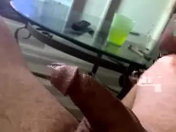 Chaturbate Live Porn of bigswollenhead4u