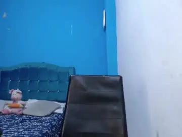 Chaturbate Live Sex of carolinhe_