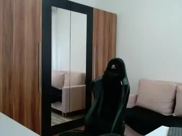 Chaturbate Sex Cam of darius_94