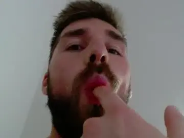 Chaturbate Nude Webcam of darius_94
