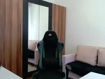 Chaturbate Sex Cam of darius_94