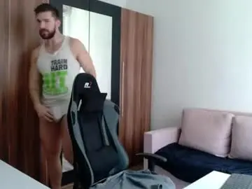 Chaturbate Live Sex Cam of darius_94