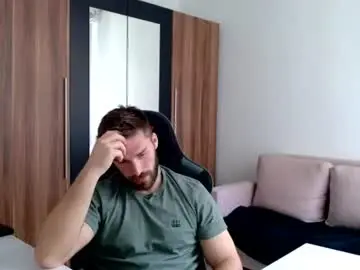 Chaturbate Live Sex Cam of darius_94