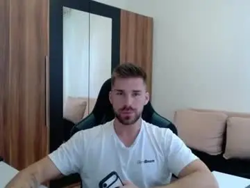 Chaturbate Nude Webcam of darius_94