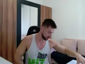 Chaturbate Sex Cam of darius_94