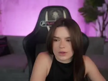 Chaturbate Nude Webcam of kira0541