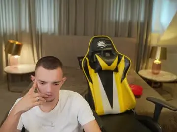 Chaturbate Watch Live Sex Cams of kira0541