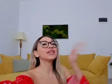 Chaturbate Live Porn of emrya