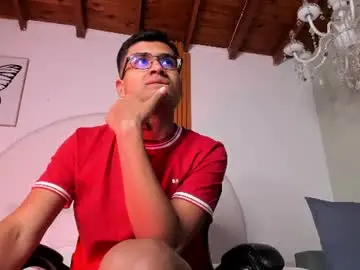 Chaturbate Live Sex Cam of thiagovega_