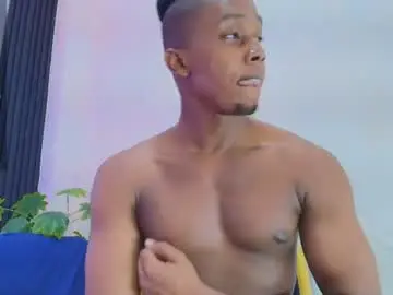 Chaturbate Live Sex Cam of dominicsccott