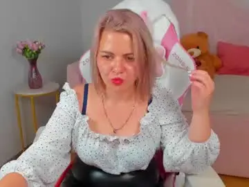 Chaturbate Watch Live Sex Cams of adeleravelle