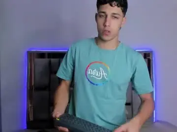 Chaturbate Free Live Porn of orionblaze69_