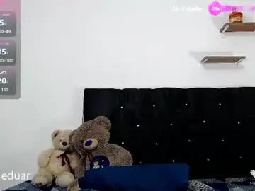 Chaturbate Live Sex of benji_hoter