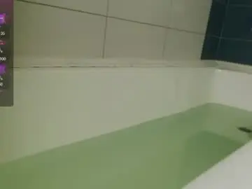 Chaturbate Live Sex of celine_faer1