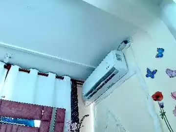 Chaturbate Watch Live Sex Cams of ivyrose_01