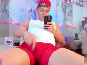 Chaturbate Live Sex Cam of max_dixon7