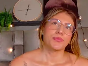 Chaturbate Live Sex of liaamoretti__