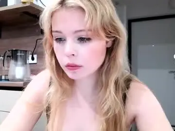 Chaturbate Live Sex Cam of aleksa_angel