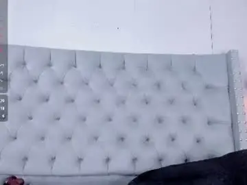 Chaturbate Live Sex Cam of alexamora__