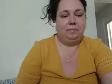 Chaturbate Live Sex Cam of carlaruth