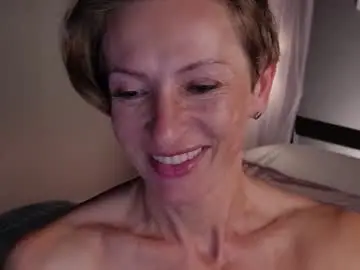 Chaturbate Live Sex Cam of dorothy_meyer