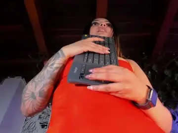 Chaturbate Live Porn of lucyrosse_