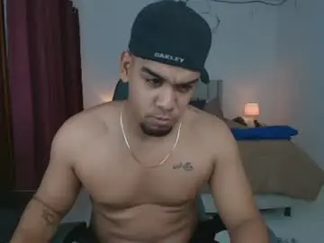 Chaturbate Live Porn of mr_maximo
