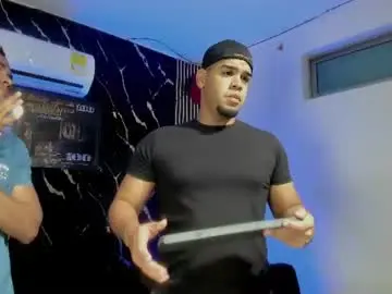Chaturbate Live Sex Cam of mr_maximo