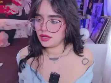 Chaturbate Nude Webcam of tigerlily__1
