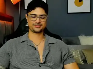 Chaturbate Sex Cam of adam_clarke
