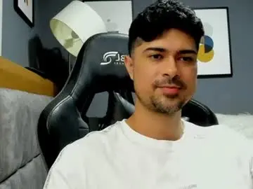 Chaturbate Adult Webcams of adam_clarke