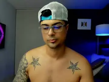 Chaturbate Adult Webcam of adam_clarke