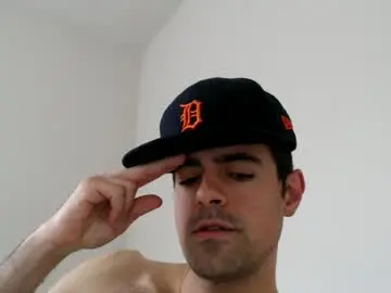 Chaturbate Nude Webcam of michmark23