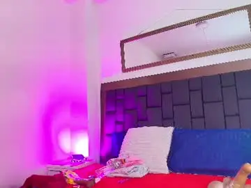 Chaturbate Live Sex of elenna_boobs_