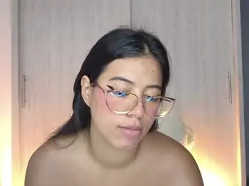 Chaturbate Adult Video Chat of raven_stonee01