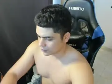Chaturbate Live Sex of amenadiel_69_