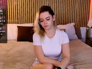 Chaturbate Watch Live Sex Cams of lilyrabbit