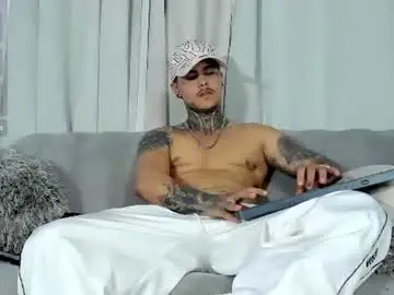 Chaturbate Best live sex cam show of 777_stefantransmen