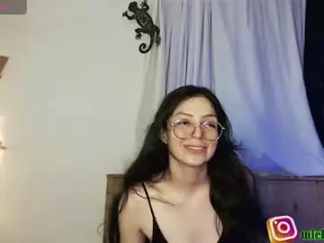 Chaturbate Live Sex of mielikki01