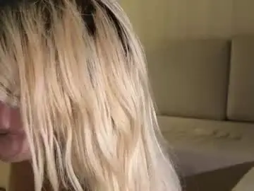 Chaturbate Sex Chat of lesi_moonie