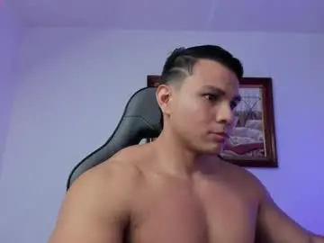 Chaturbate Live Sex Cam of roy__constance