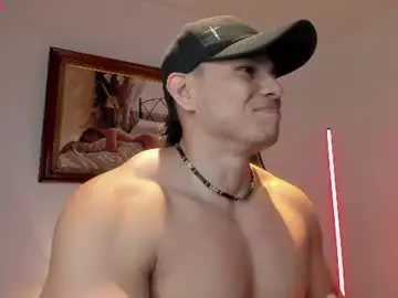 Chaturbate Live Sex Cam of roy__constance