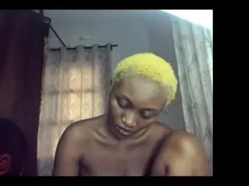 Chaturbate Nude Webcam of assy_girl25