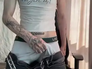 Chaturbate Live Sex Cam of drinklinov