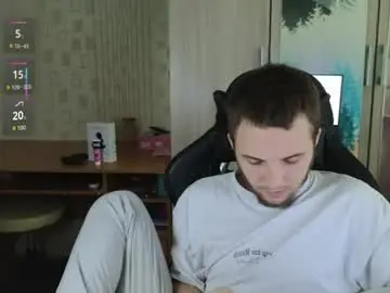 Chaturbate Live Sex Cam of golden_boyyy21