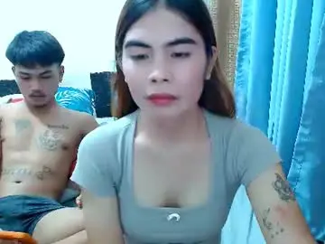 Chaturbate Live Sex Cam of mikhayla_and_zeus_room