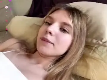 Chaturbate Live Sex Cam of chloe_show